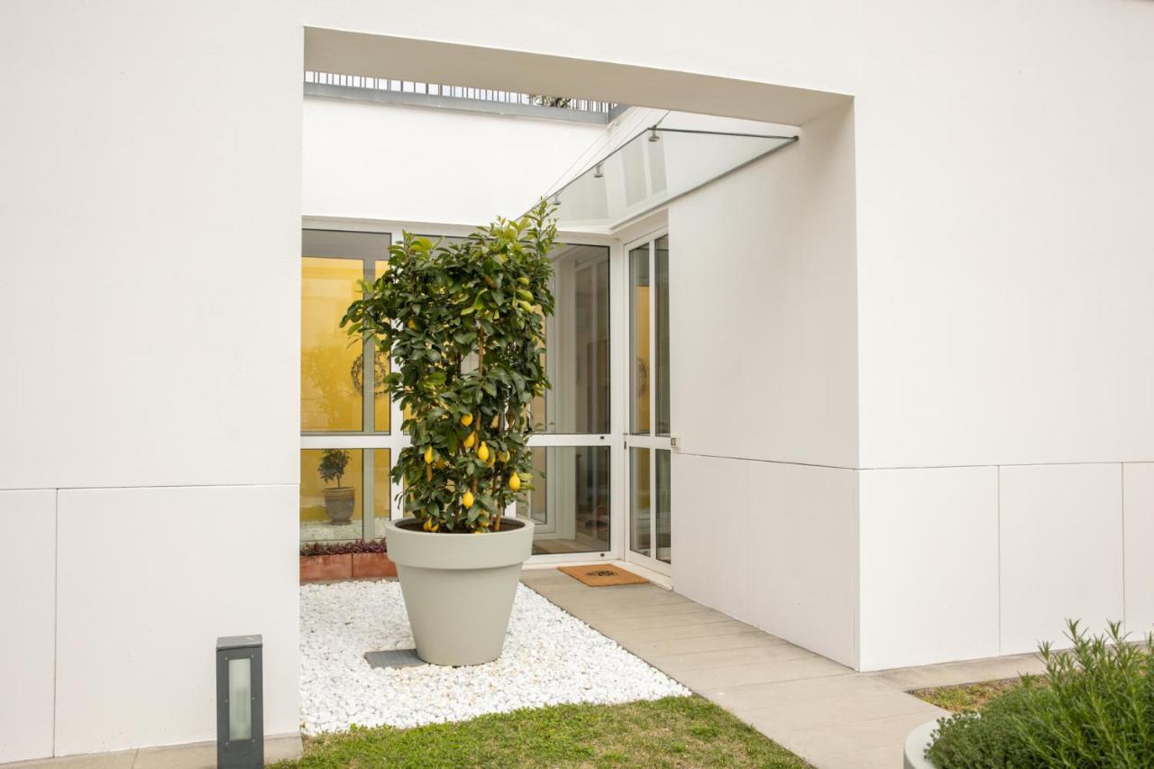 Lakefront Contemporary - By My Home In Como Cadenabbia Exterior foto